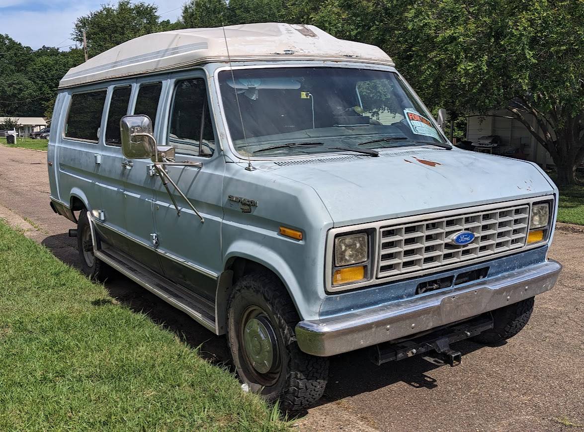 Ford-e-350-econoline-club-wagon-extended-van-diese-1989-blue