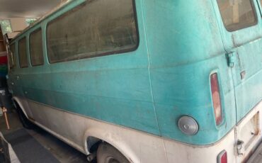 Ford-e-350-econoline-extended-van-100-1969-blue-2