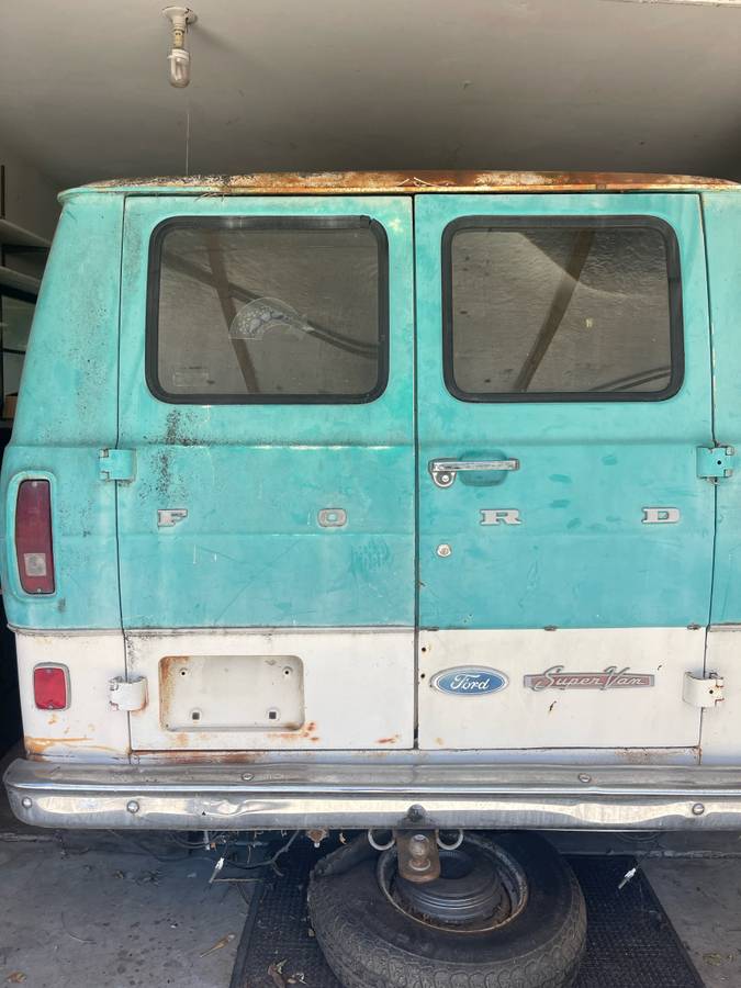 Ford-e-350-econoline-extended-van-100-1969-blue-3