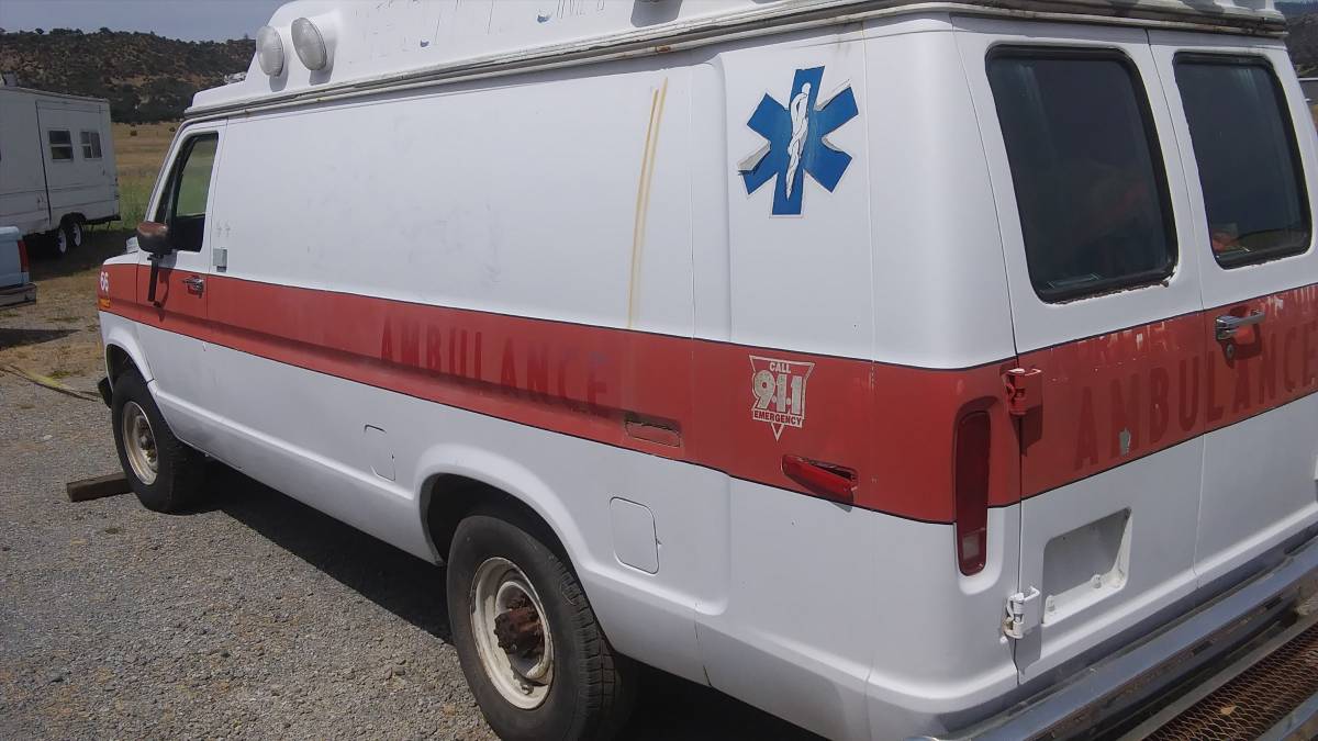 Ford-e-350-econolinee-series-1985
