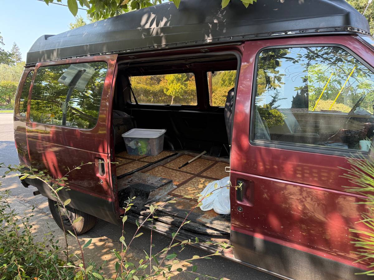 Ford-e150-cargo-van-1995-red-2