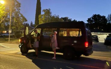 Ford-e150-cargo-van-1995-red-5