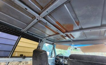 Ford-e150-club-wagon-1980-grey-2
