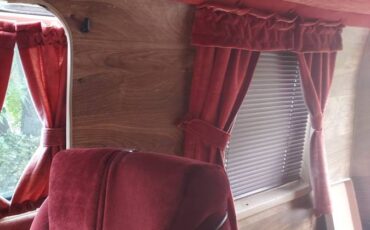 Ford-e150-conversion-van-1983-7