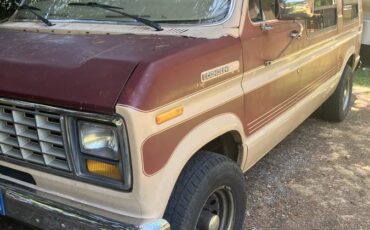 Ford-e150-conversion-van-1986-3