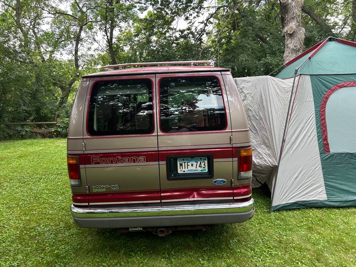 Ford-e150-conversion-van-1992-custom-2