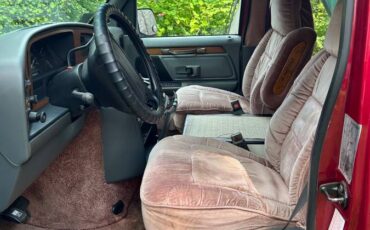 Ford-e150-conversion-van-1992-custom-8