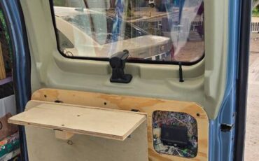Ford-e150-econoline-1993-11