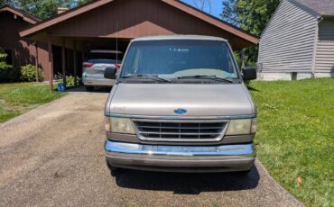 Ford-e150-econoline-1995-silver-1