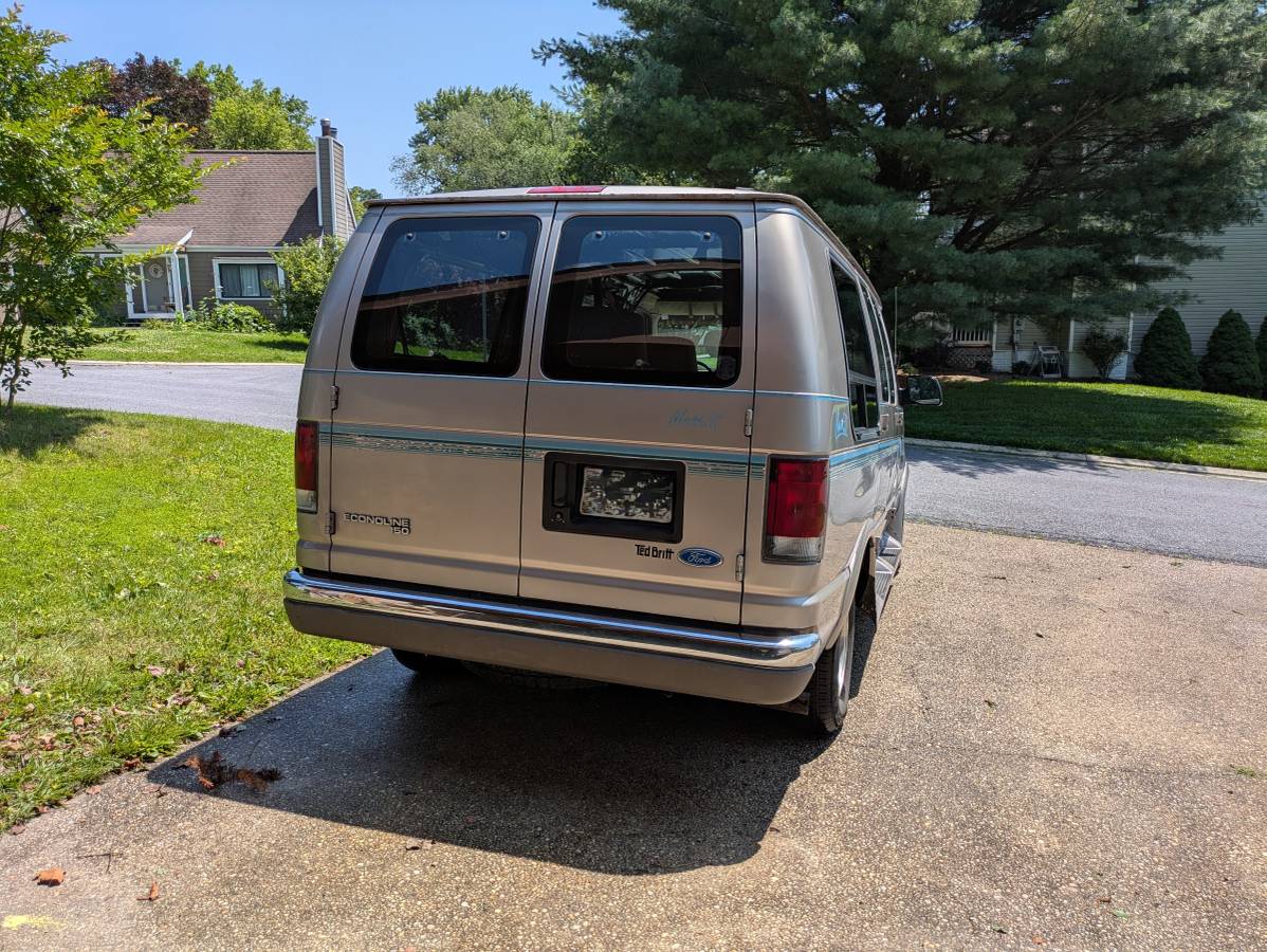 Ford-e150-econoline-1995-silver-14