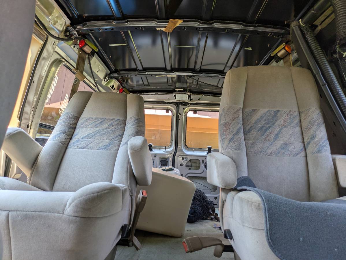 Ford-e150-econoline-1995-silver-16