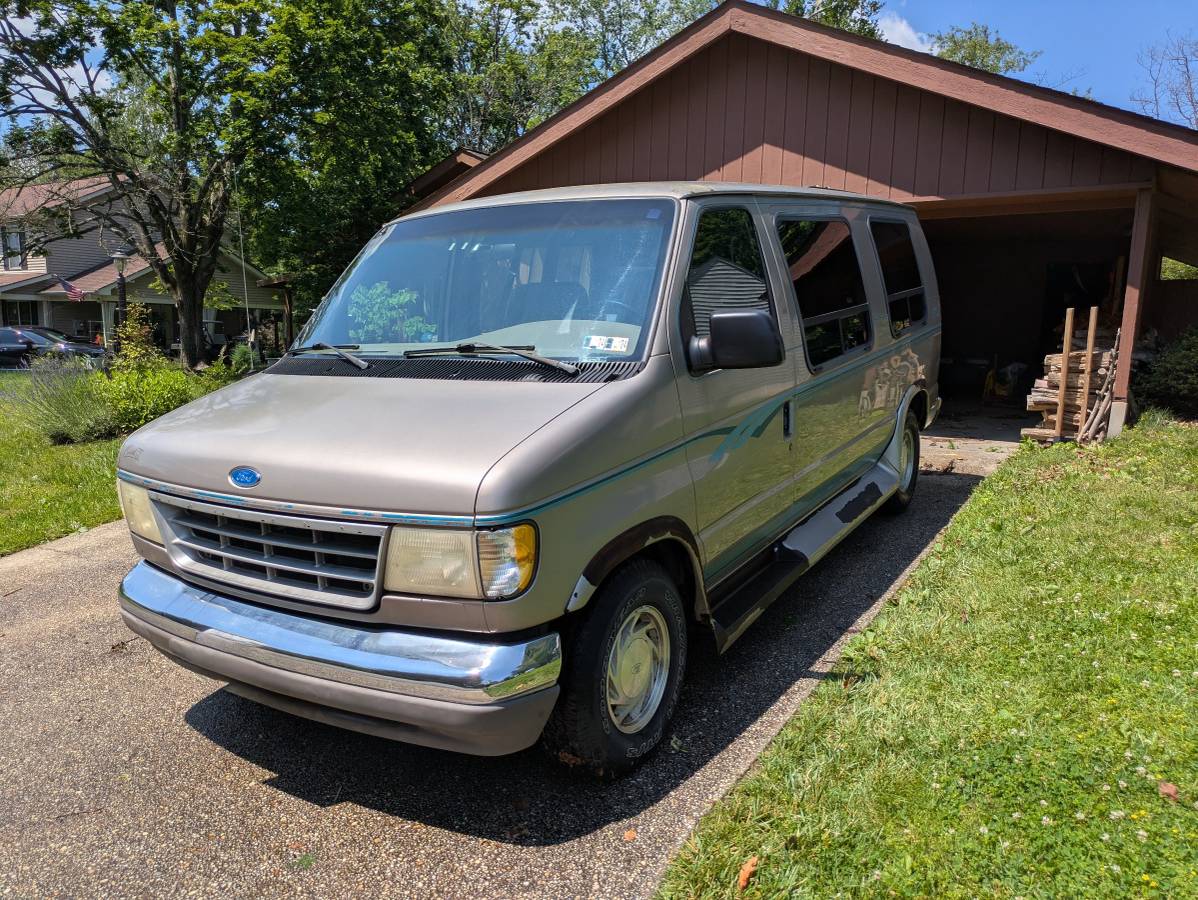 Ford-e150-econoline-1995-silver-2