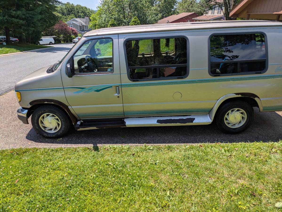 Ford-e150-econoline-1995-silver-3