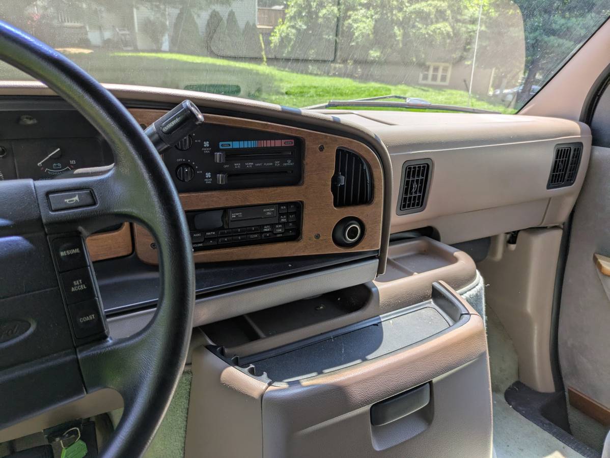 Ford-e150-econoline-1995-silver-6