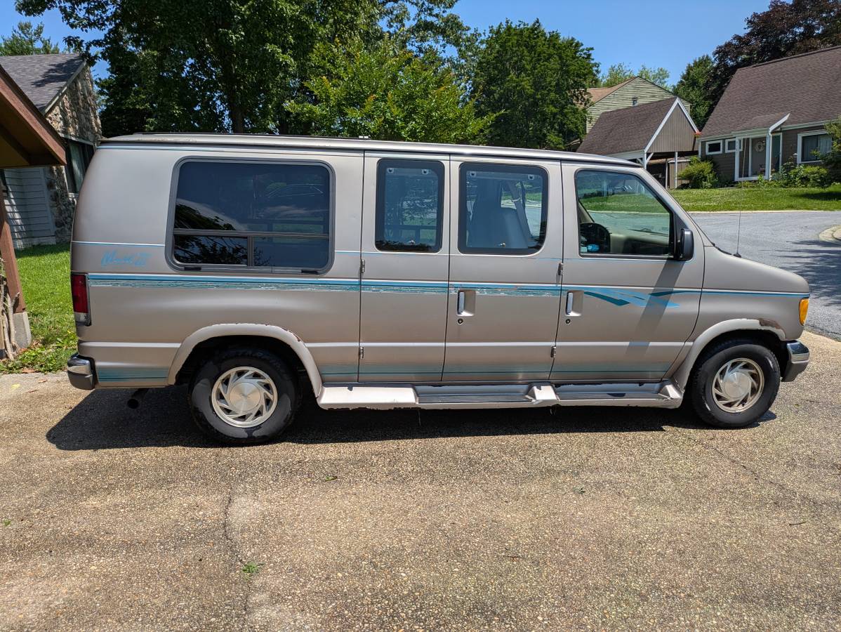Ford-e150-econoline-1995-silver