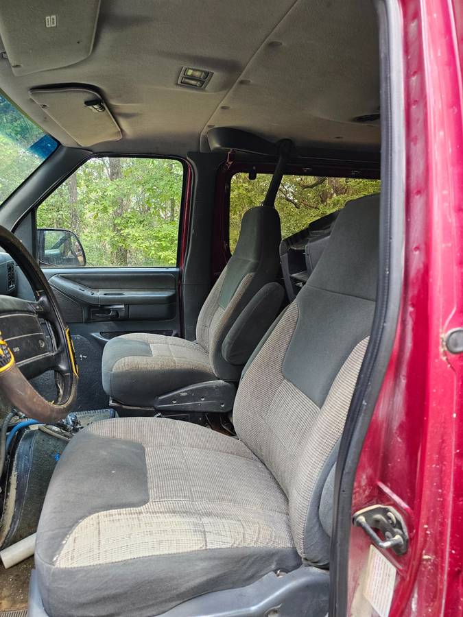 Ford-e350-15-passenger-van-1995-red-5
