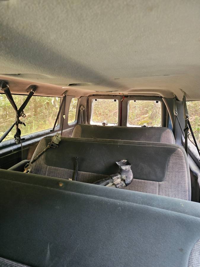 Ford-e350-15-passenger-van-1995-red-7