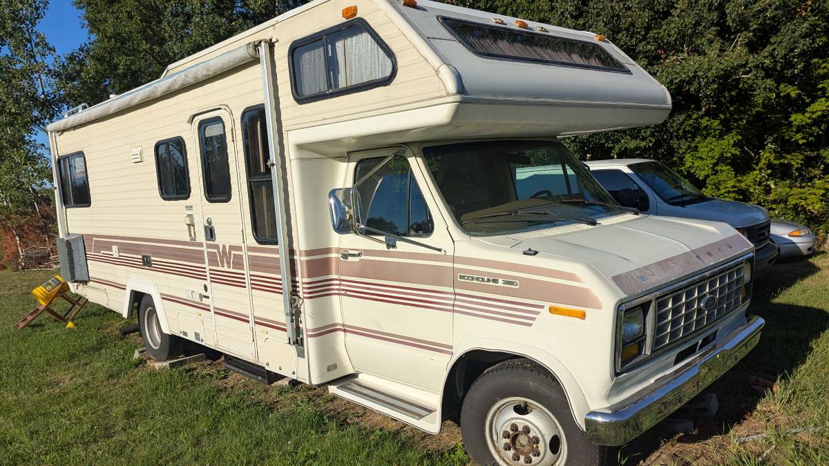 Ford-e350-1987-white-8