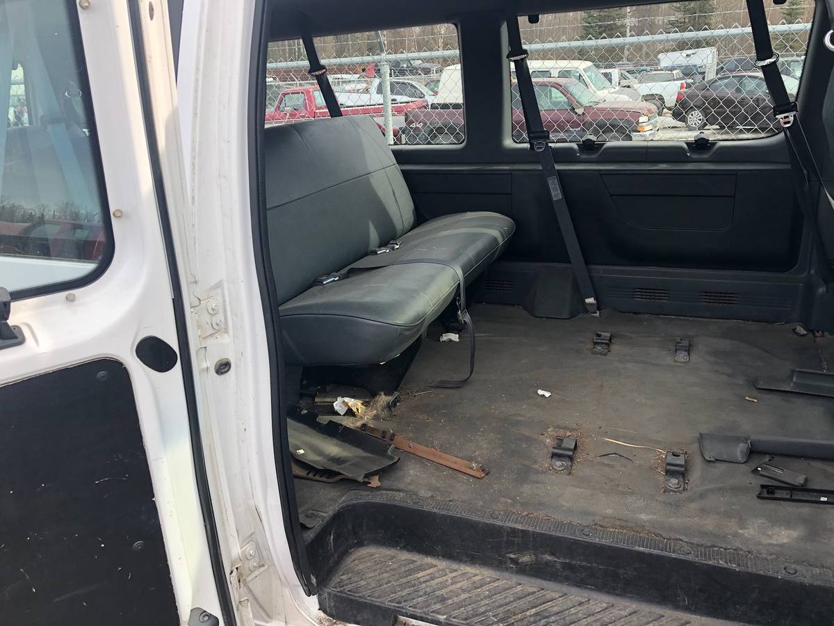 Ford-e350-1994-white-16