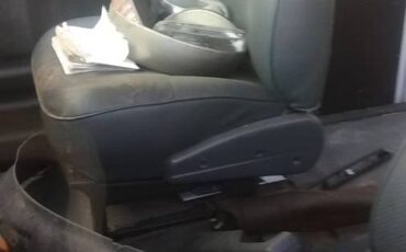 Ford-e350-1994-white-3