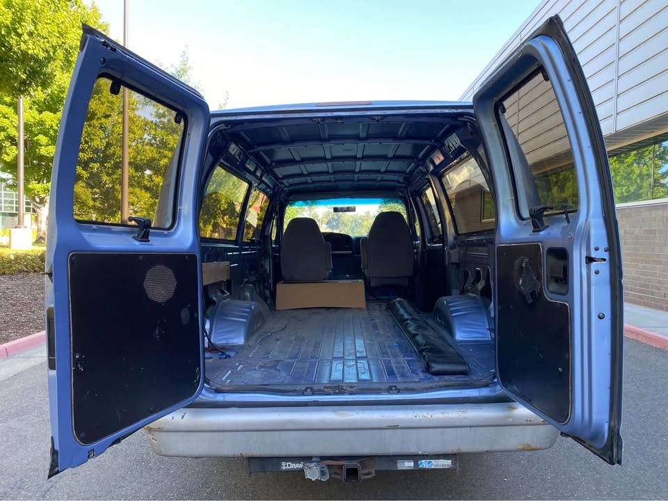 Ford-e350-cargo-van-1995-13