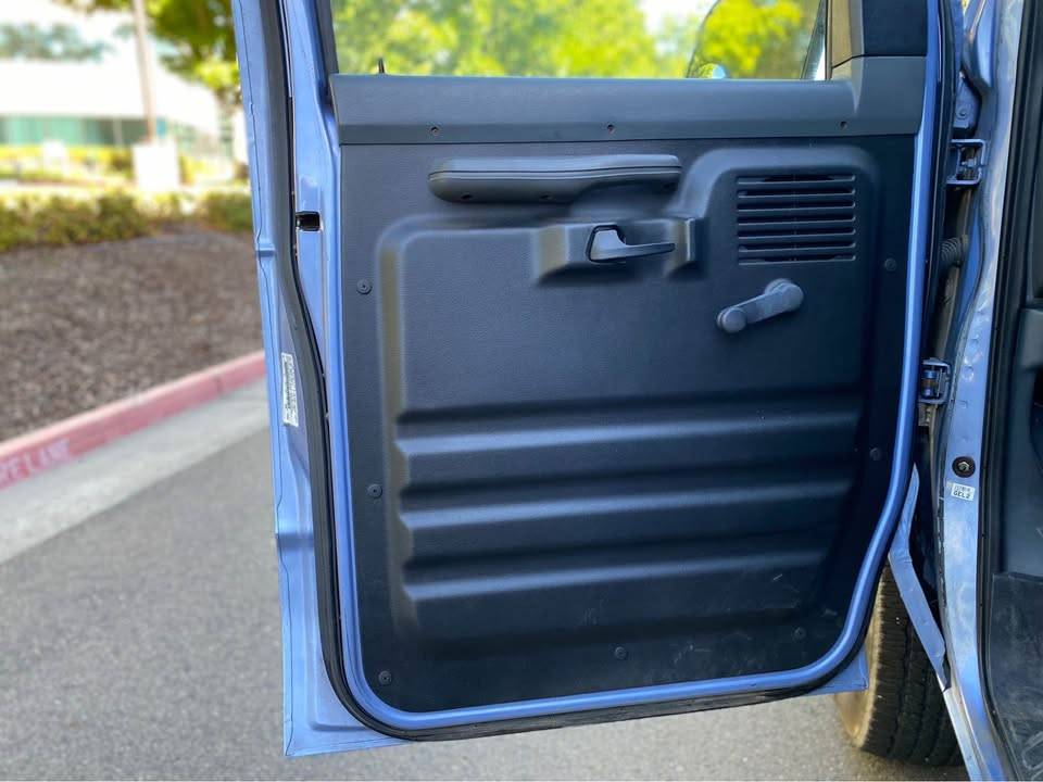 Ford-e350-cargo-van-1995-15