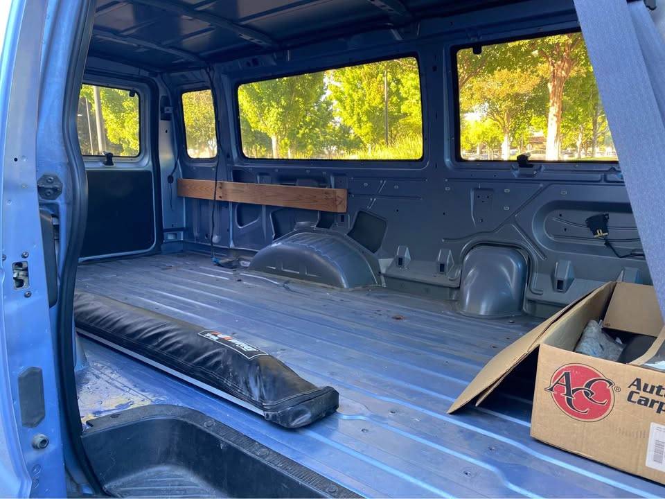 Ford-e350-cargo-van-1995-17