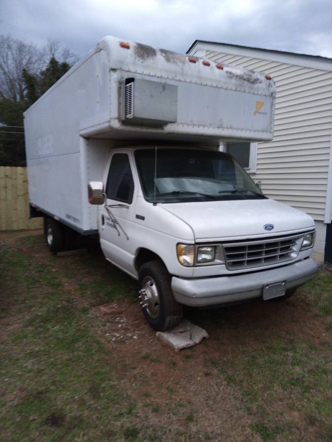 Ford-e350-diesel-1994-white
