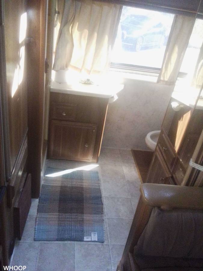 Ford-e350-econoline-van-1995-brown-1