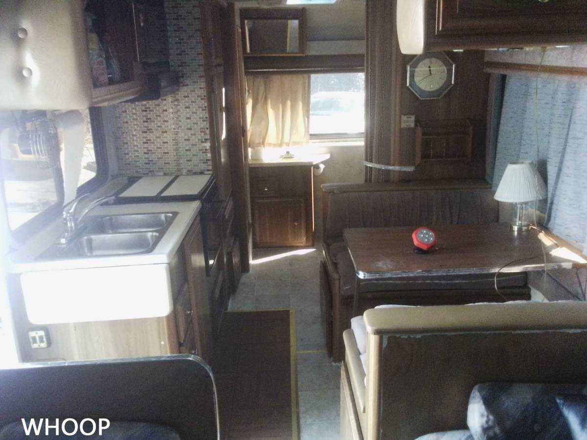 Ford-e350-econoline-van-1995-brown-9