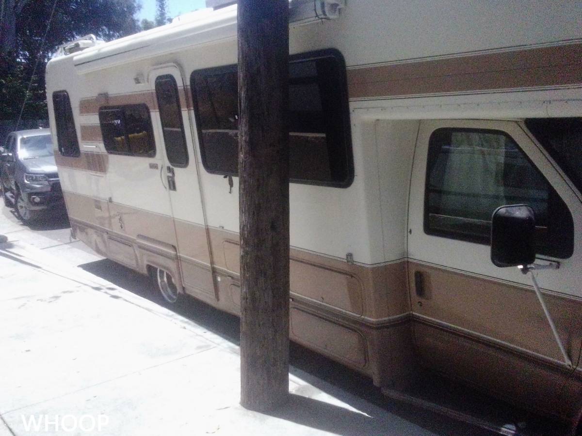 Ford-e350-econoline-van-1995-brown