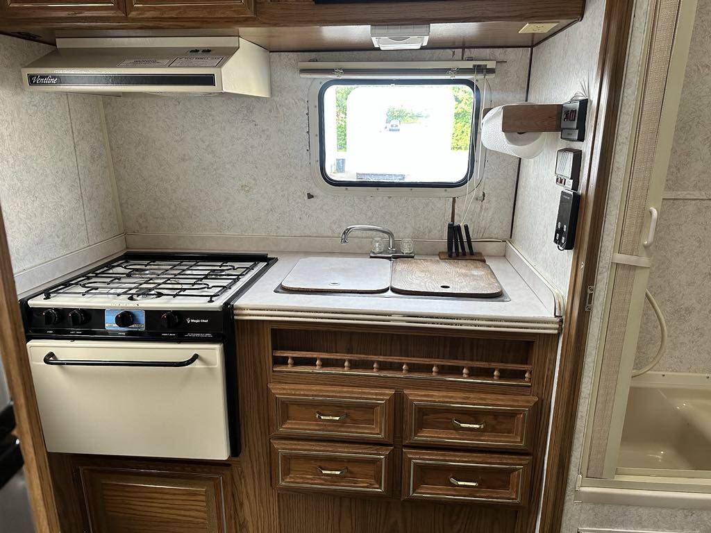 Ford-e350-motorhome-1993-15