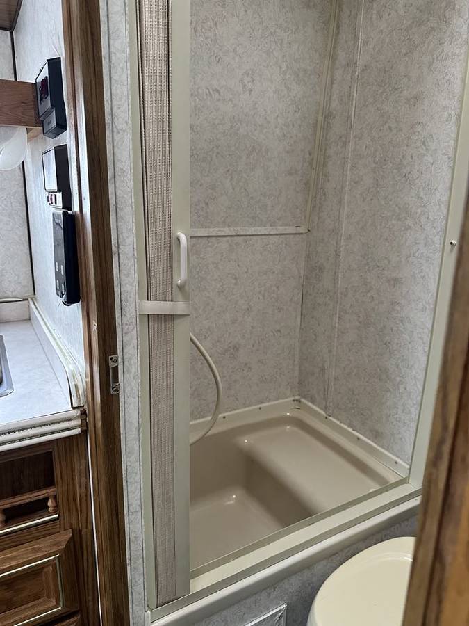 Ford-e350-motorhome-1993-18