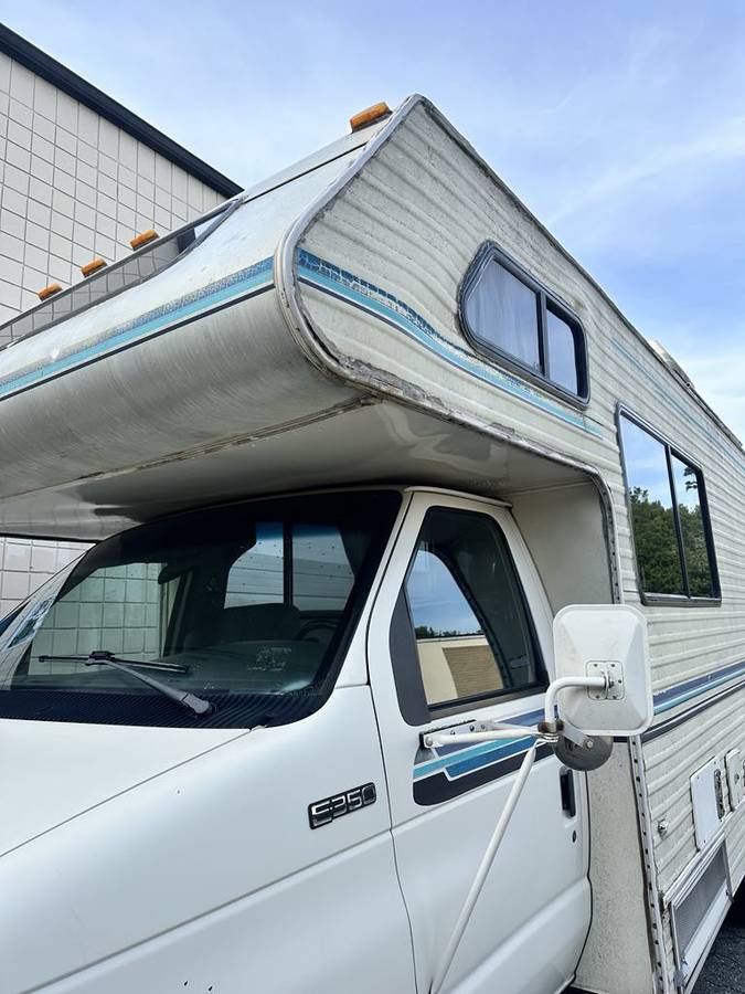 Ford-e350-motorhome-1993-3