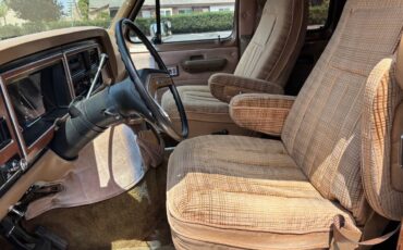 Ford-econoline-150-1986-brown-4