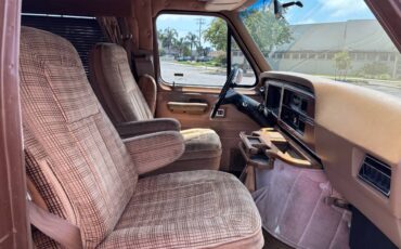 Ford-econoline-150-1986-brown-5