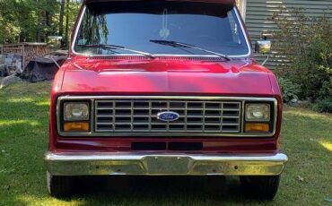 Ford-econoline-150-1989-red-8