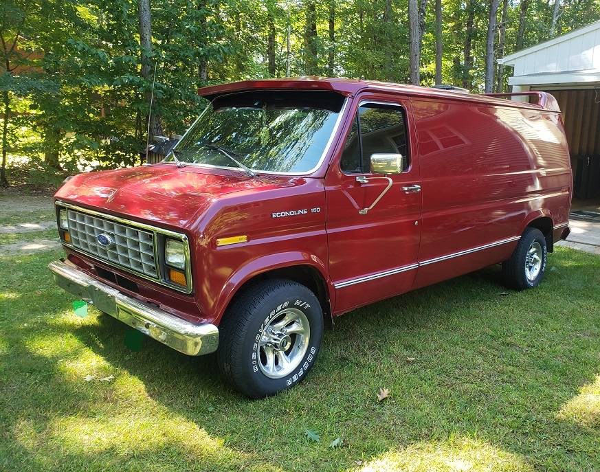 Ford-econoline-150-1989-red-9