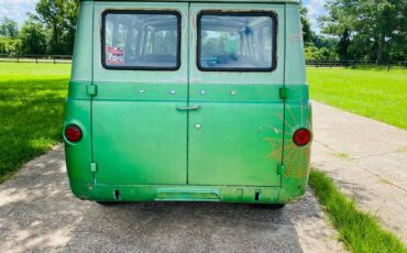 Ford-econoline-1961-green-14