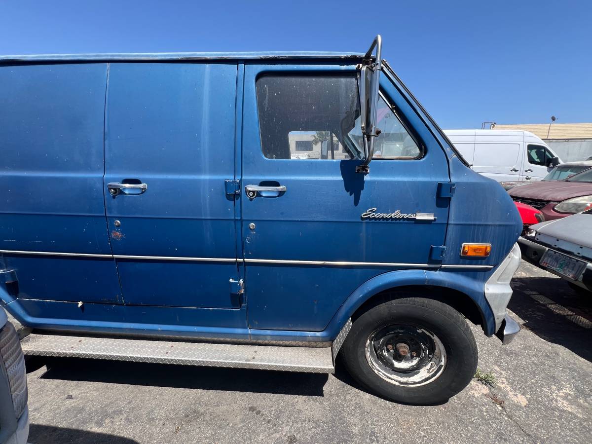 Ford-econoline-1970-1
