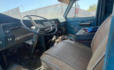 Ford-econoline-1970-12