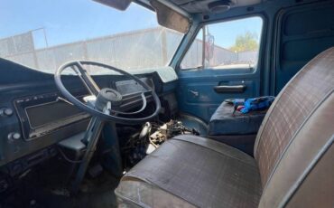Ford-econoline-1970-15