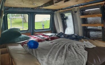 Ford-econoline-1986-brown-3