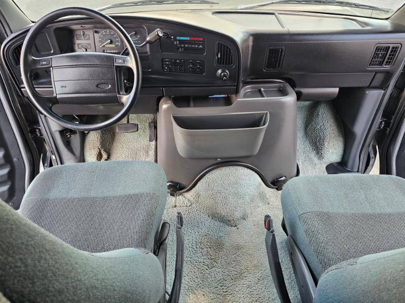 Ford-econoline-1993-grey-18
