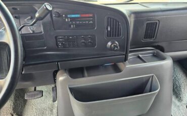 Ford-econoline-1993-grey-19