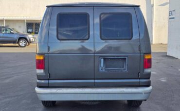 Ford-econoline-1993-grey-4