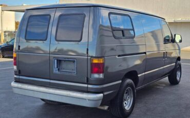 Ford-econoline-1993-grey-5