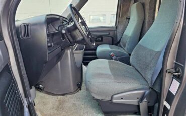 Ford-econoline-1993-grey-6