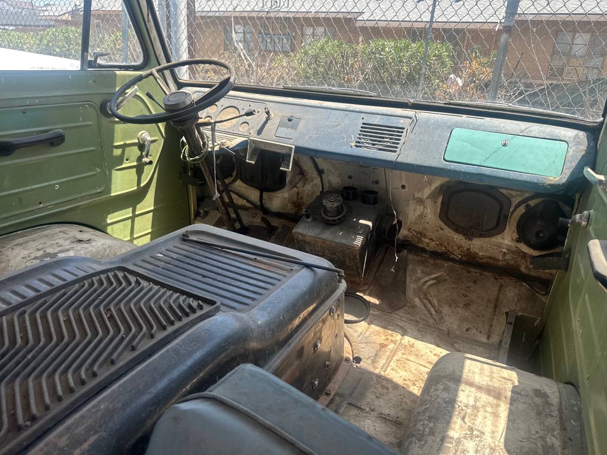 Ford-econoline-cargo-van-1963-2