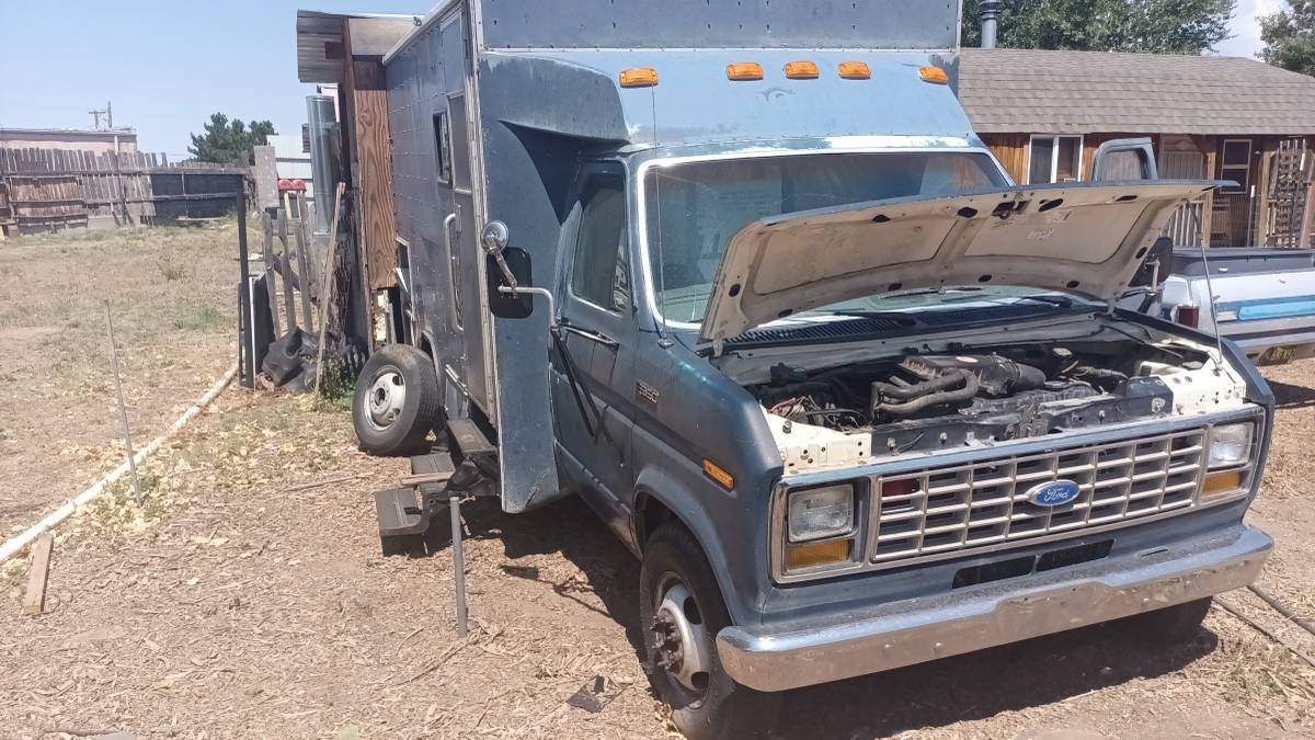 Ford-econoline-e-350-1991-blue